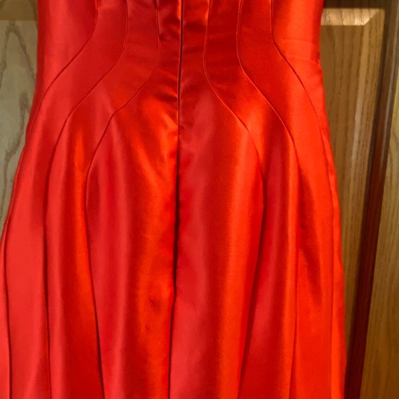 Mac Duggal Gown - Picture 6 of 7